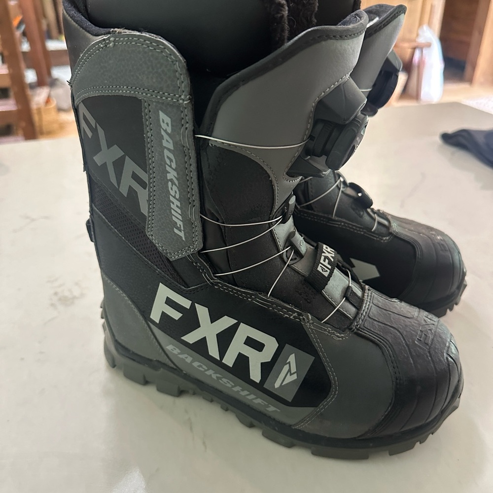 FXR Backshift BOA snowmobile boots